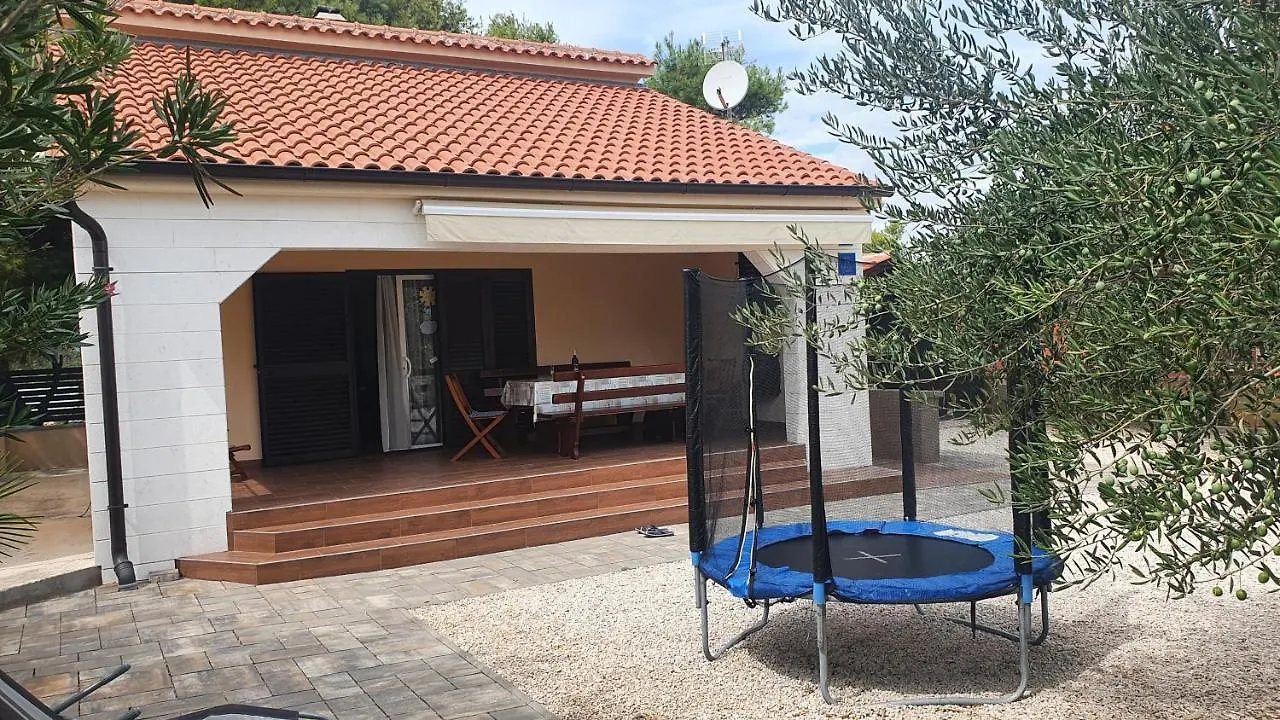 Neno Villa Vir 0*,  Croatia