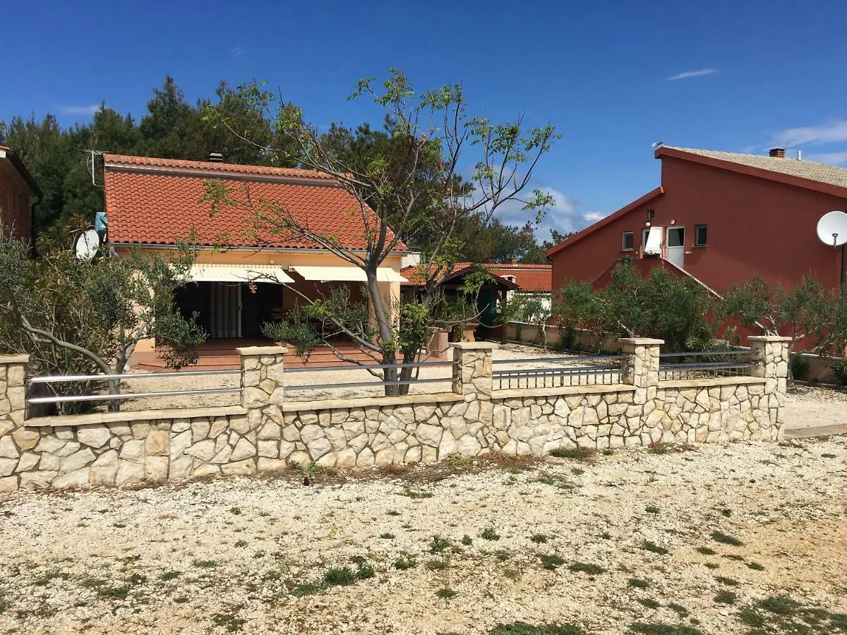 Neno Villa Vir